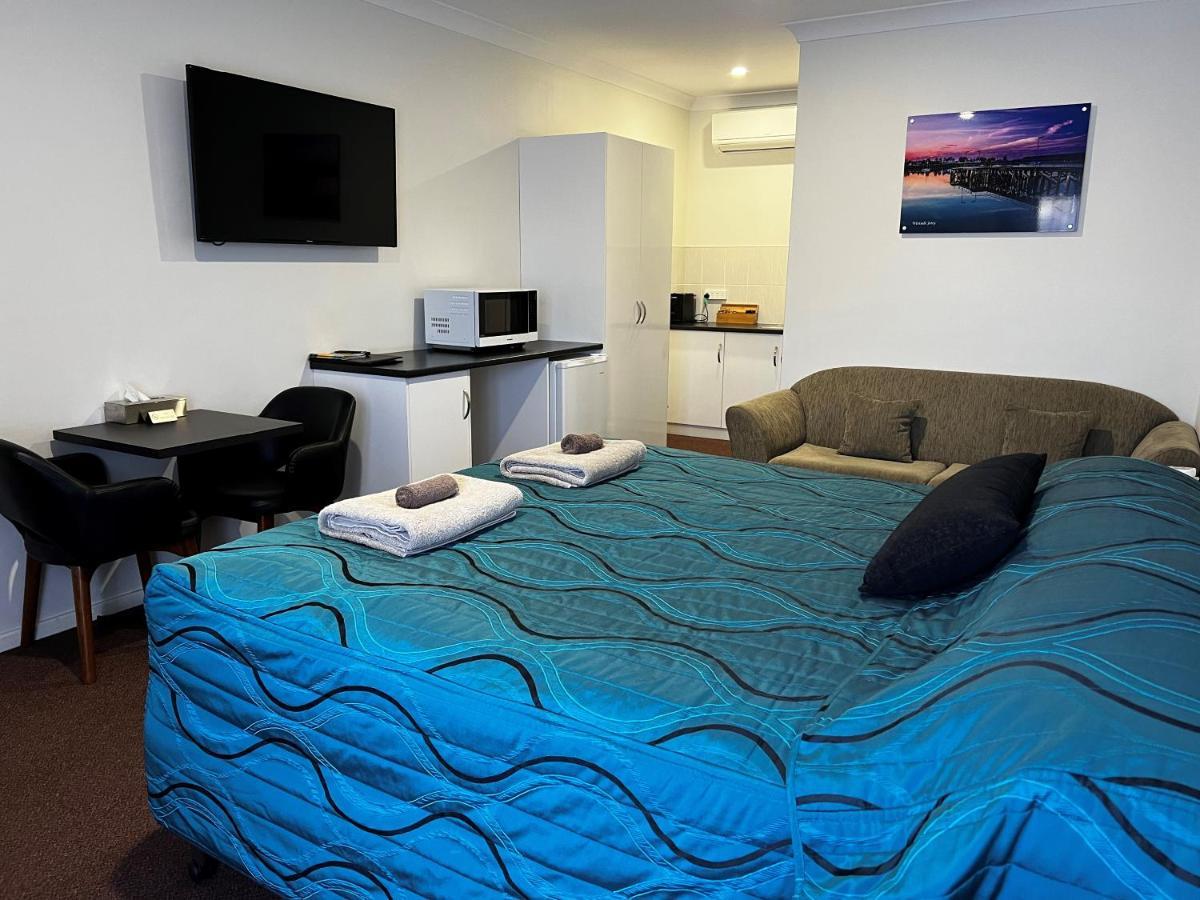 Augusta Courtyard Motel Port Augusta Bagian luar foto